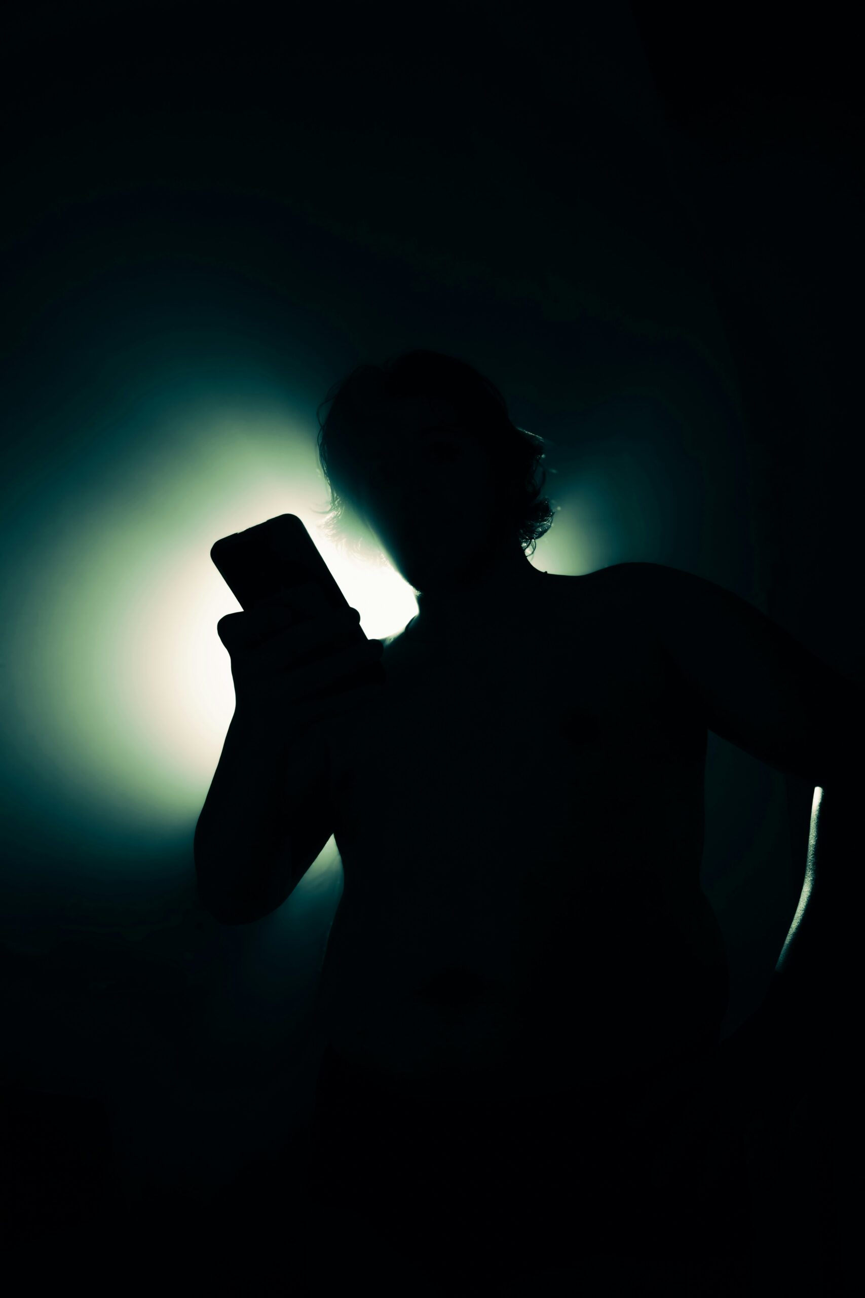 can someone find your address from your phone number data brokers